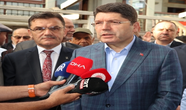 Adalet Bakanı Tunç, Kurban Bayramı namazını Bartın'da eda etti: