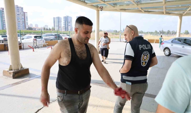 Adana'da 196 acemi kasap kendini kesti