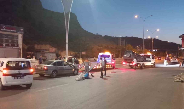Afyonkarahisar'da kaza 3 kişi yaralandı