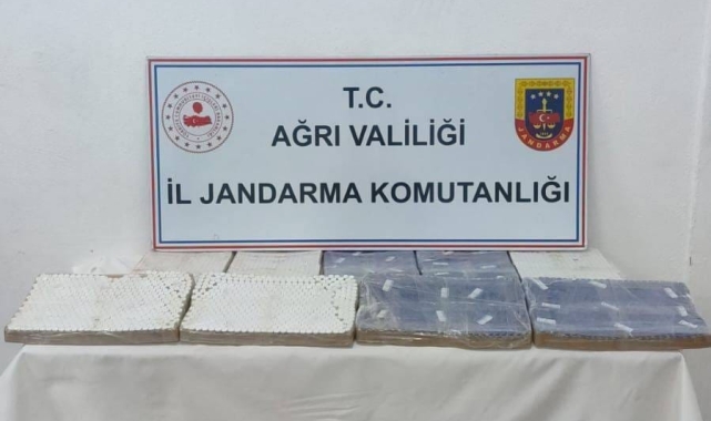 Ağrı'da 14.75 milyon TL'lik kaçak botoks ve vücut geliştirme ilacı ele geçirildi