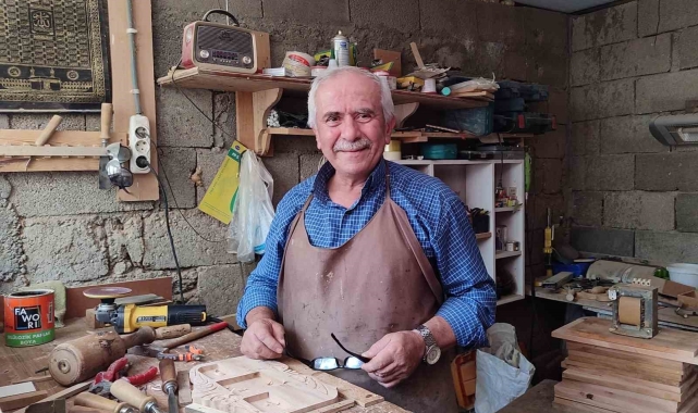 Ahşap ustası Aksu: "Ahşap kokusunda huzur buluyorum"