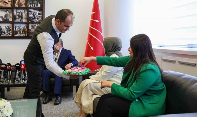 AK Parti heyetinden CHP'ye bayram ziyareti