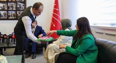 AK Parti heyetinden CHP'ye bayram ziyareti
