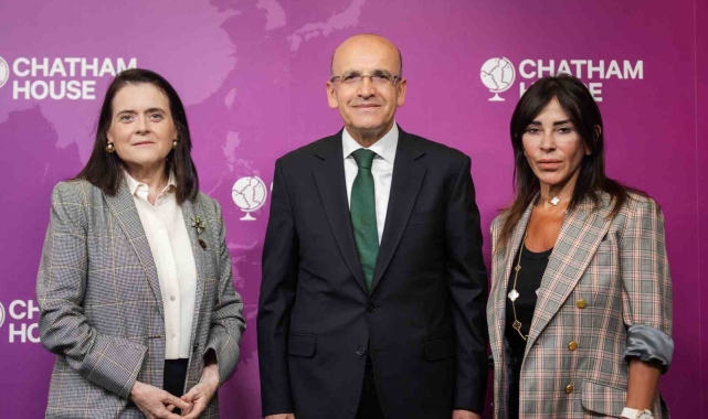 Akbank ve Chatham House, 'Yükselen Güçler ve Çok Kutuplu Dünya' panelini gerçekleştirdi