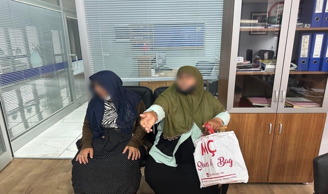 Akçaabat'ta 25 dilencinin üzerinden çıkan 22 bin 636 TL'ye el konuldu