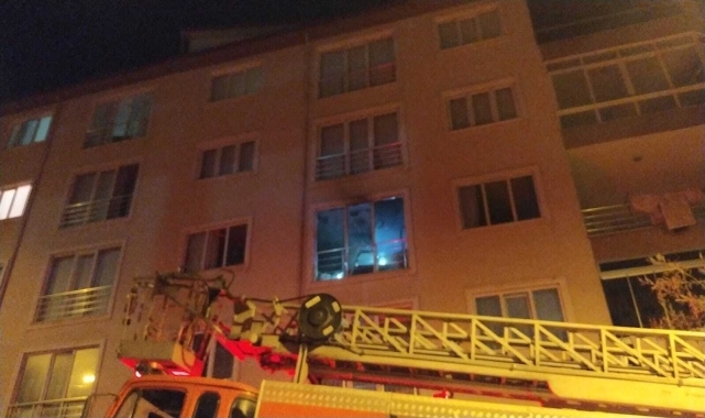 Akçakoca'da apartman dairesinde çıkan yangın söndürüldü