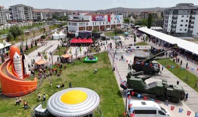 Aksaray'da Bilim Festivali coşkuyla başladı