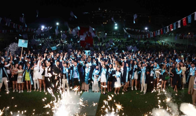 ALKÜ'de mezuniyet heyecanı