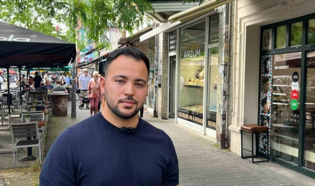 Almanya'da kuyumcuya giren silahlı hırsıza Türk çalışan engeli