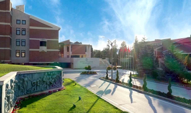 Anadolu Üniversitesi tasarrufta dikkat çekiyor