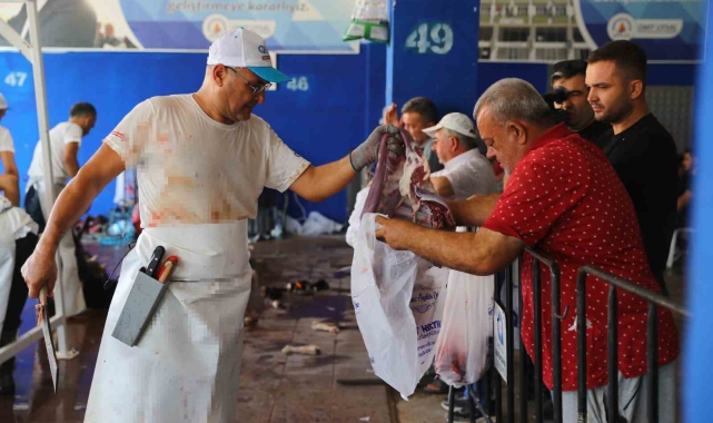 Antalya Büyükşehir Belediyesi 3 farklı noktada kesim hizmeti veriyor