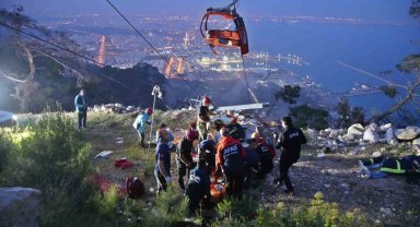 Antalya'da 12 kişinin yargılandığı teleferik kazasının ilk duruşması başladı