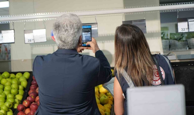 Antalya'da bayram öncesi etiket ve fiyat denetimi