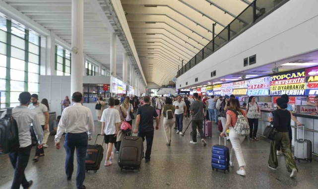 AŞTİ'de Kurban Bayramı yoğunluğu: 1 milyon 139 bin yolcu