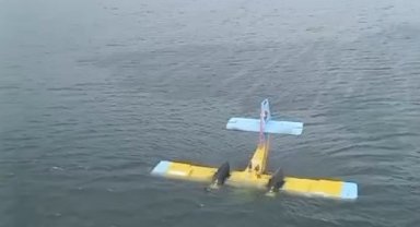 Bafa Gölü'ne sert iniş yapan uçaktaki ikisi pilot üç personel sağ olarak kurtarıldı