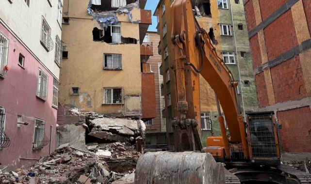 Bahçelievler'de çöken binanın deniz kumuyla yapıldığı ortaya çıktı