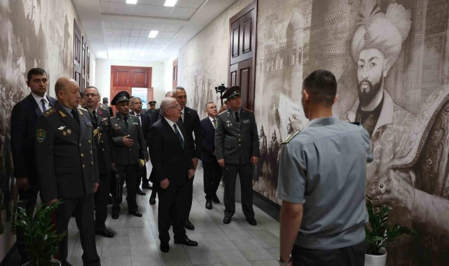 Bakan Güler, Özbekistan Savunma Bakanı Kurbanov ile görüştü