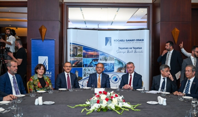 Bakan Özhaseki: "2026'da Avrupa Birliği ülkelerine sattığınız malı nasıl ürettiğinizi ispat etmek durumundasınız"