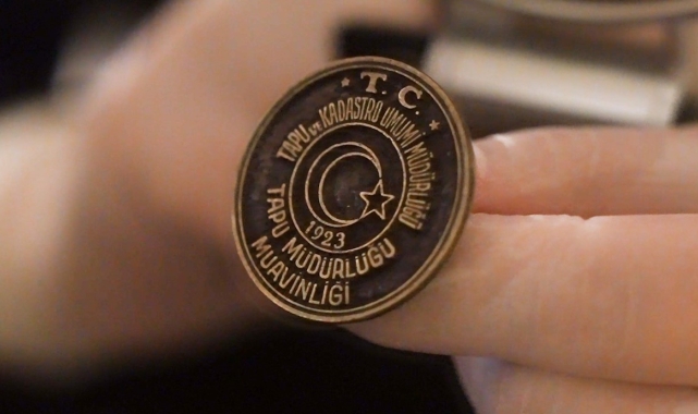 Bakan Özhaseki: "Tarihin kadim tanığı 884 parça mührü inceledik, literatürdeki yerini belirledik"