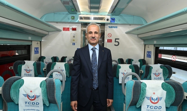 Bakan Uraloğlu: "İstanbul-Sivas YHT hattında bir ayda 55 bin yolcu taşındı"