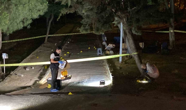 Bakırköy'de hastanenin bahçesinde silahlı çatışma: 4 yaralı