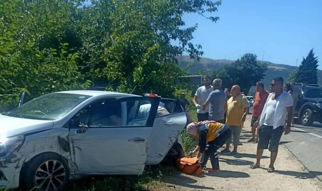 Balıkesir'de trafik kazası: 2 yaralı