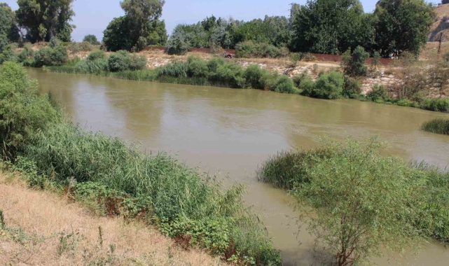 Baraj kapakları açıldı Çine Çayı su taşımaya başladı