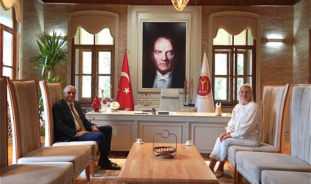 Başkan Bakkalcıoğlu, Melek Mızrak Subaşı'nı makamında ziyaret etti