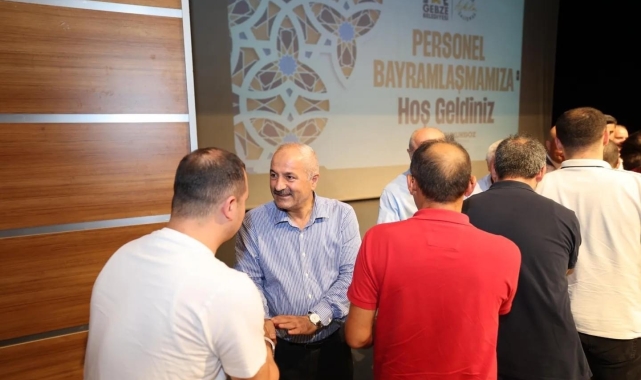 Başkan Büyükgöz personellerle bayramlaştı