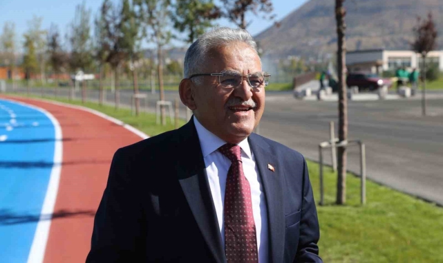 Başkan Büyükkılıç: "Millet bahçemiz, saat 05.00'te kapılarını açıyor"