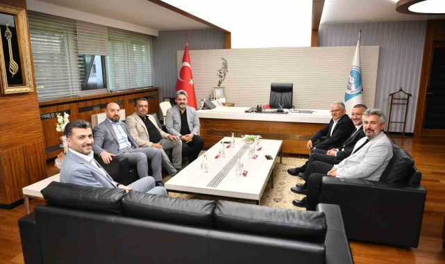 Başkan Büyükkılıç'a hayırlı olsun ziyaretleri sürüyor