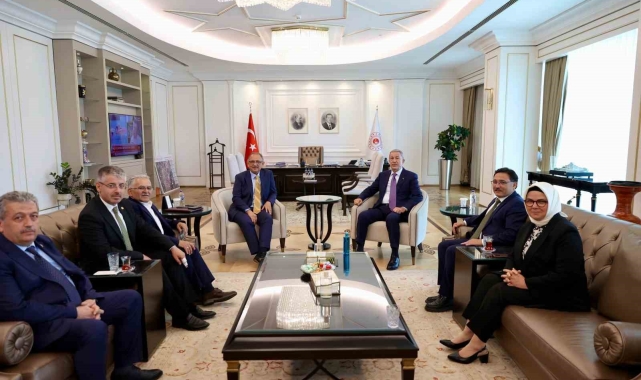 Başkan Büyükkılıç'tan Ankara'da 'Kayseri' zirvesi