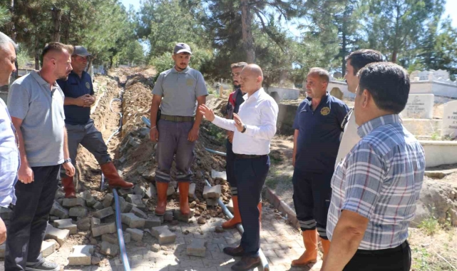Başkan Önal: "Yuva Mezarlığı'nda su hatlarını yeniliyoruz"