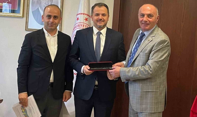 Başkan Özakalın'dan bakanlık bürokratlarına ziyaret