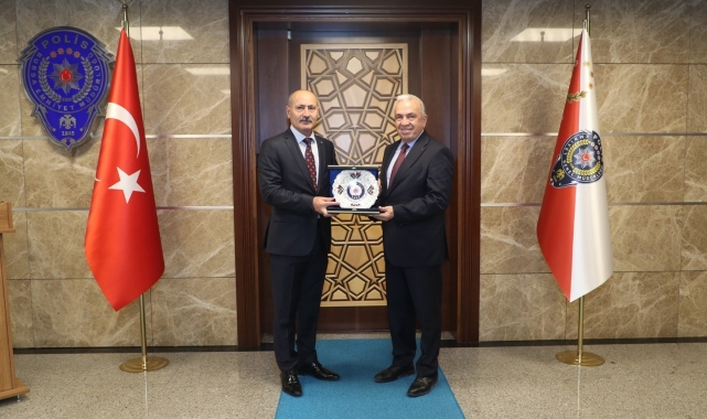 Başkan Şadi Özdemir'den nezaket ziyaretleri