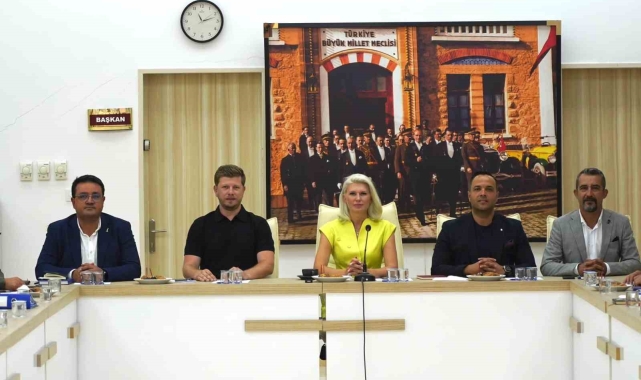 Başkan Subaşı muhtarların taleplerini dinledi
