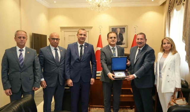 Başkan Topuz'dan Vali Akbıyık'a ziyaret