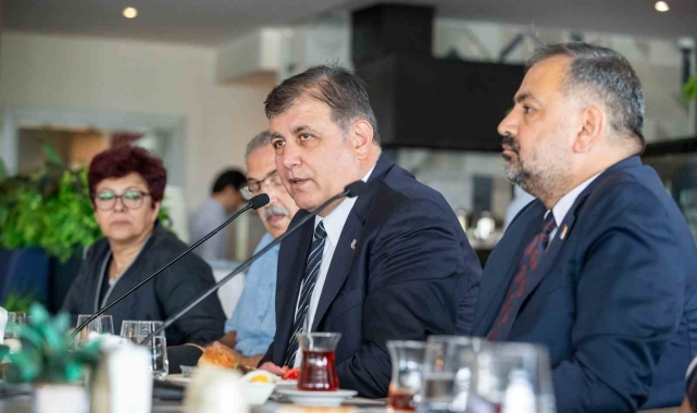 Başkan Tugay: "Tarihi bir sorumluluk üstlendik"