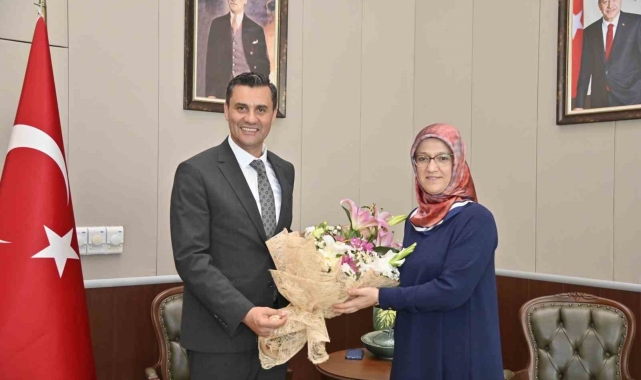 Başkan Zeyrek'ten Rektör Kibar'a ziyaret