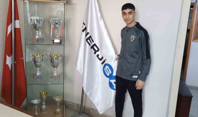 Başkent EDAŞ Spor Kulübü Türk futboluna oyuncu yetiştiriyor
