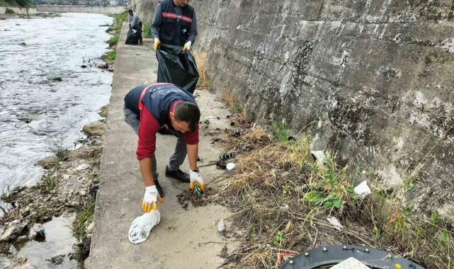 Bayram öncesi Karabük'te temizlik çalışmaları hızlandı