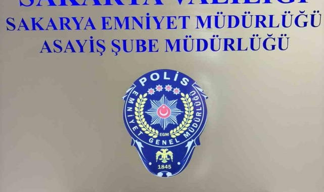 Bayram sabahı kuyumcudan 500 bin lira değerinde ziynet eşya çalan şüpheli yakalandı