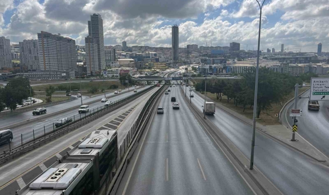Bayram tatilinin ilk günü İstanbul'da trafik boş kaldı