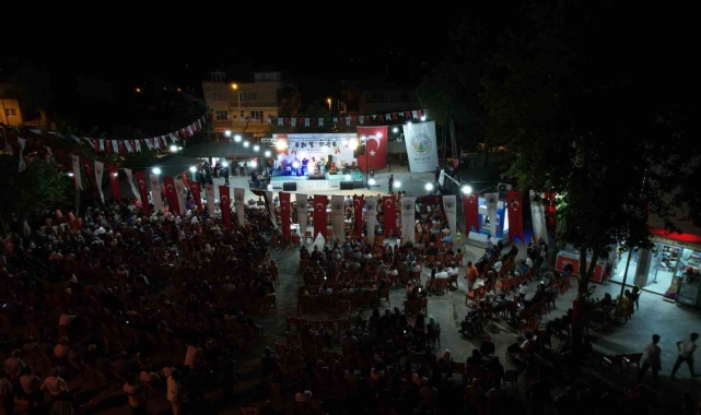 Beyağaç Belediyesi 52. yaşını coşkuyla kutladı
