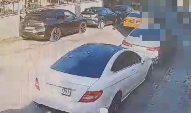 Beykoz'da cinayet anı kameraya yansıdı: Husumetlisine pusu kurup öldürdü