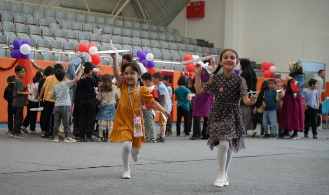 Bilim ve teknolojinin kalbi BAYFEST ile Bayburt'ta attı