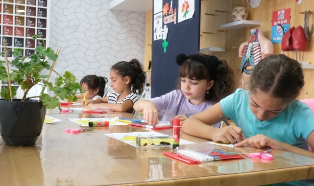 Bilim Zeytinburnu 'Yaz Akademi' kayıtları başlıyor