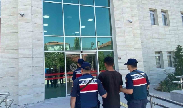 Burdur'da 8 ayrı suçtan 20 yıl kesinleşmiş hapis cezası ile aranan firari yakalandı