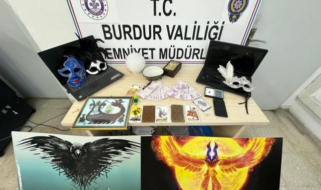 Burdur'da büyücülük ve falcılık adı altında cinsel tacizde bulunan şahıs yakalandı