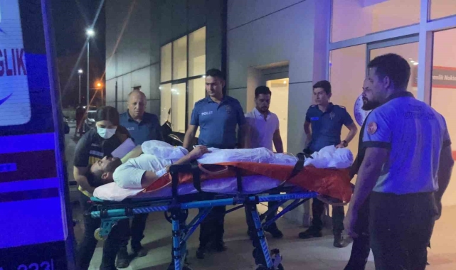 Burdur'da çıkan bıçaklı kavgada 1'i ağır 2 kişi yaralandı